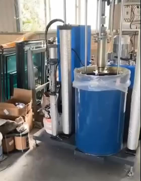 中空玻璃打膠機客戶安裝調試中