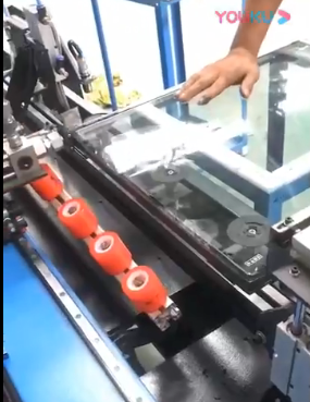 中空(kōng)玻(bō)璃(lí)卧式自動打膠機打(dǎ)膠效果